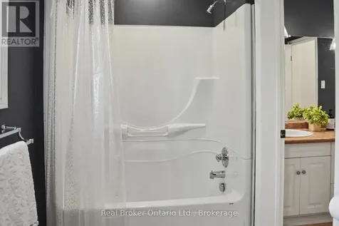 617 Louis Street Saugeen Shores ON N0H 2C4