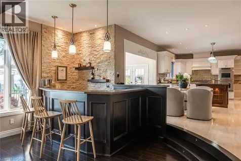 17 Lochside Drive Stoney Creek ON L8E 5T6