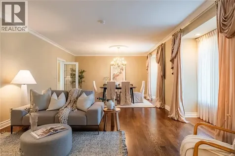 17 Lochside Drive Stoney Creek ON L8E 5T6