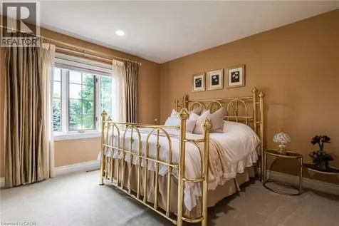 17 Lochside Drive Stoney Creek ON L8E 5T6