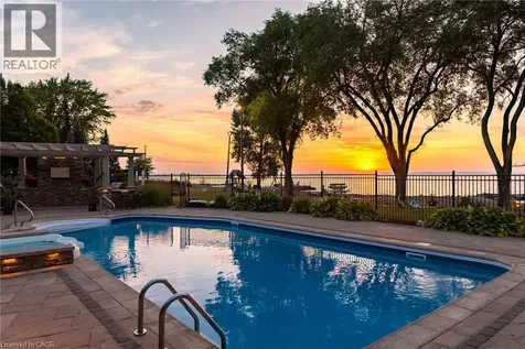 17 Lochside Drive Stoney Creek ON L8E 5T6