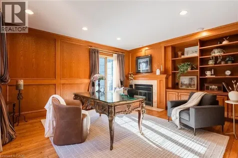 17 Lochside Drive Stoney Creek ON L8E 5T6