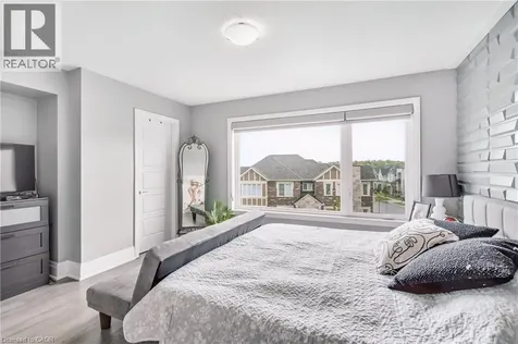 3339 Vardon Way Oakville ON L6M 1R6