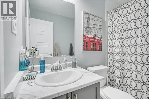 3339 Vardon Way Oakville ON L6M 1R6
