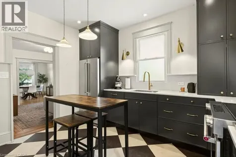148 Dundurn Street North Hamilton ON L8R 3E8