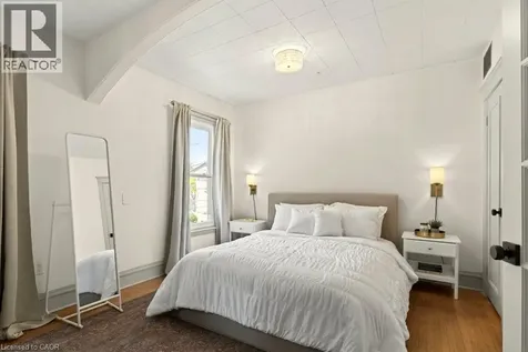 148 Dundurn Street North Hamilton ON L8R 3E8