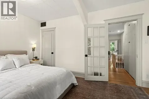 148 Dundurn Street North Hamilton ON L8R 3E8