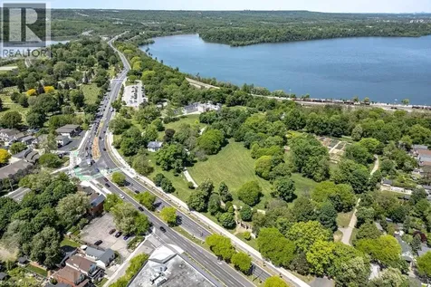 148 Dundurn Street North Hamilton ON L8R 3E8