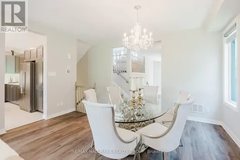 678 Eagle Crest Heights Ottawa ON K2S 1R8
