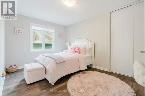 678 Eagle Crest Heights Ottawa ON K2S 1R8