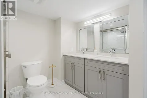 678 Eagle Crest Heights Ottawa ON K2S 1R8