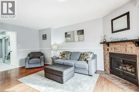 391 Stone Church Road East Hamilton ON L9B 2H2