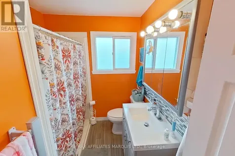 1015 Edythe Avenue Cornwall ON K6J 1N8