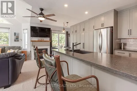 32 Valleymede Court Collingwood ON L9Y 5E4