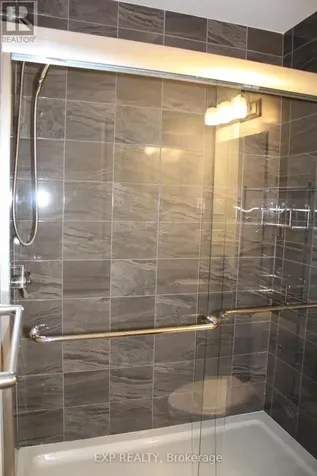 360 Tribeca Private Ottawa ON K2J 6B4