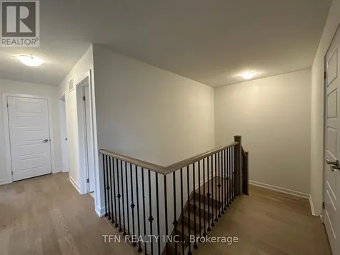 11 Monteith Drive Brantford ON N3T 5L5