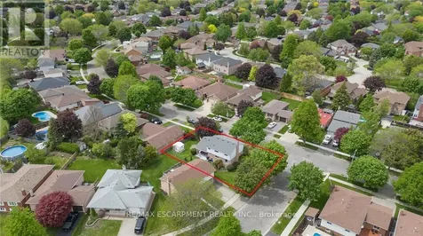 31 Blackfriar Lane Brantford ON N3R 7M2