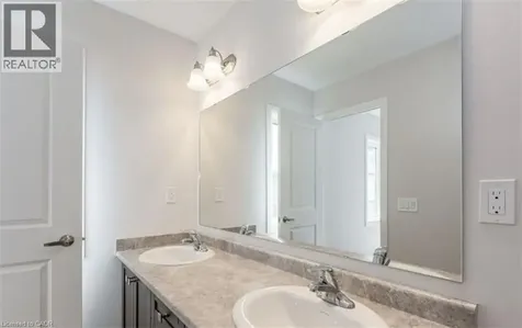 43 Freedom Crescent Hamilton ON L0R 1W0