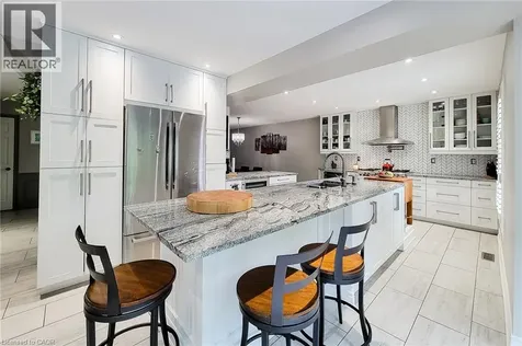 29 Woodside Square Fonthill ON L3E 0M7