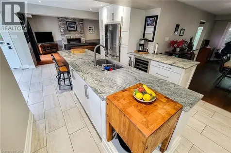 29 Woodside Square Fonthill ON L3E 0M7