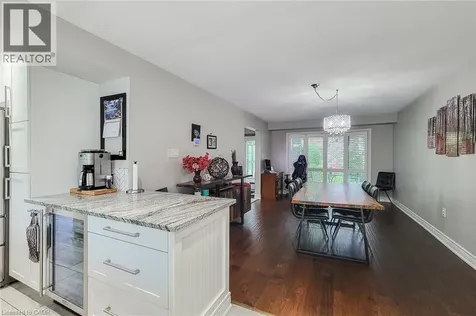29 Woodside Square Fonthill ON L3E 0M7