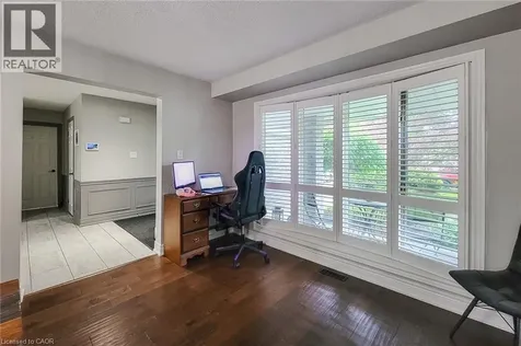 29 Woodside Square Fonthill ON L3E 0M7