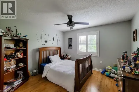 29 Woodside Square Fonthill ON L3E 0M7