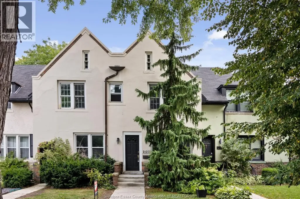 2123 Ontario Street Windsor ON N8Y 1N4