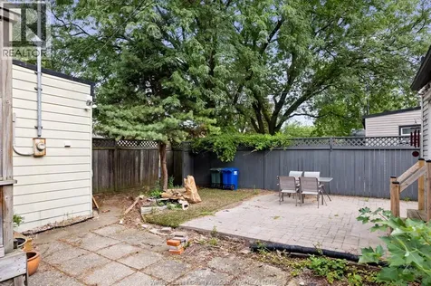 2123 Ontario Street Windsor ON N8Y 1N4