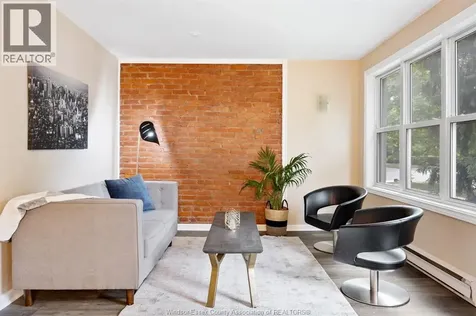 2123 Ontario Street Windsor ON N8Y 1N4