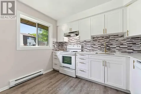 39 Woodvale Green Drive Ottawa ON K2G 4H3