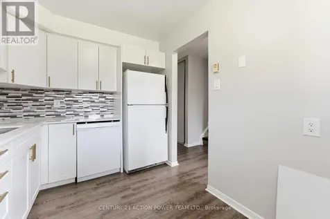 39 Woodvale Green Drive Ottawa ON K2G 4H3