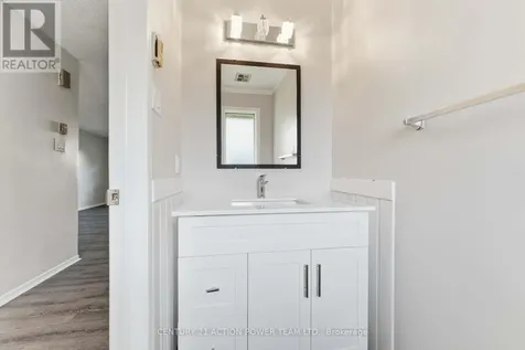 39 Woodvale Green Drive Ottawa ON K2G 4H3