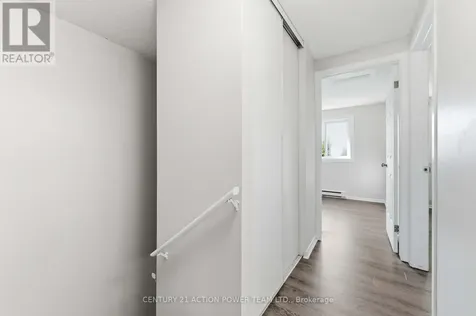 39 Woodvale Green Drive Ottawa ON K2G 4H3
