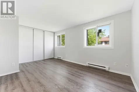 39 Woodvale Green Drive Ottawa ON K2G 4H3