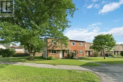 39 Woodvale Green Drive Ottawa ON K2G 4H3