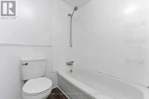 39 Woodvale Green Drive Ottawa ON K2G 4H3