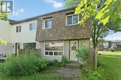 39 Woodvale Green Drive Ottawa ON K2G 4H3