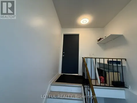 2647 Priscilla Street Ottawa ON K2B 7C8