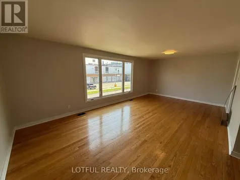 2647 Priscilla Street Ottawa ON K2B 7C8