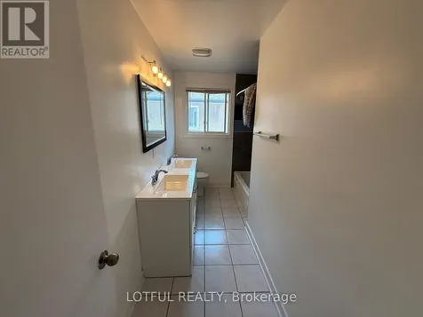 2647 Priscilla Street Ottawa ON K2B 7C8