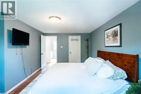 277 Canterbury Drive Waterloo ON N2K 3C4