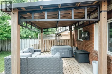 277 Canterbury Drive Waterloo ON N2K 3C4