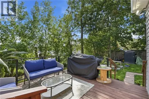 21 Renfrew Street East Haldimand County ON N3W 1E8