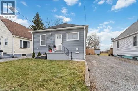 65 Almond Street Welland ON L3B 3P6