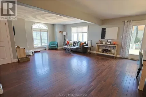 312 Braemore Crescent Garson ON P3L 0A2