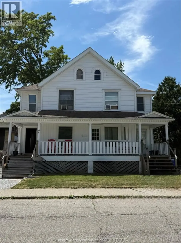 162/164 Raleigh Street Chatham ON N7M 2N3