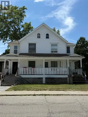 162/164 Raleigh Street Chatham ON N7M 2N3