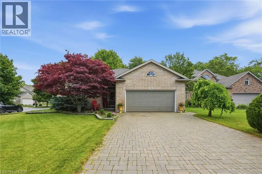 19 Green Pointe Drive Welland ON L3C 6Y2