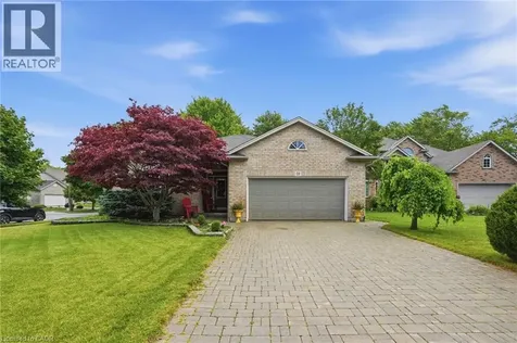 19 Green Pointe Drive Welland ON L3C 6Y2